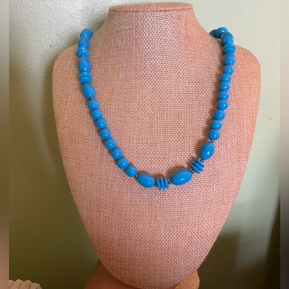 Elegant Blue Beaded Necklace